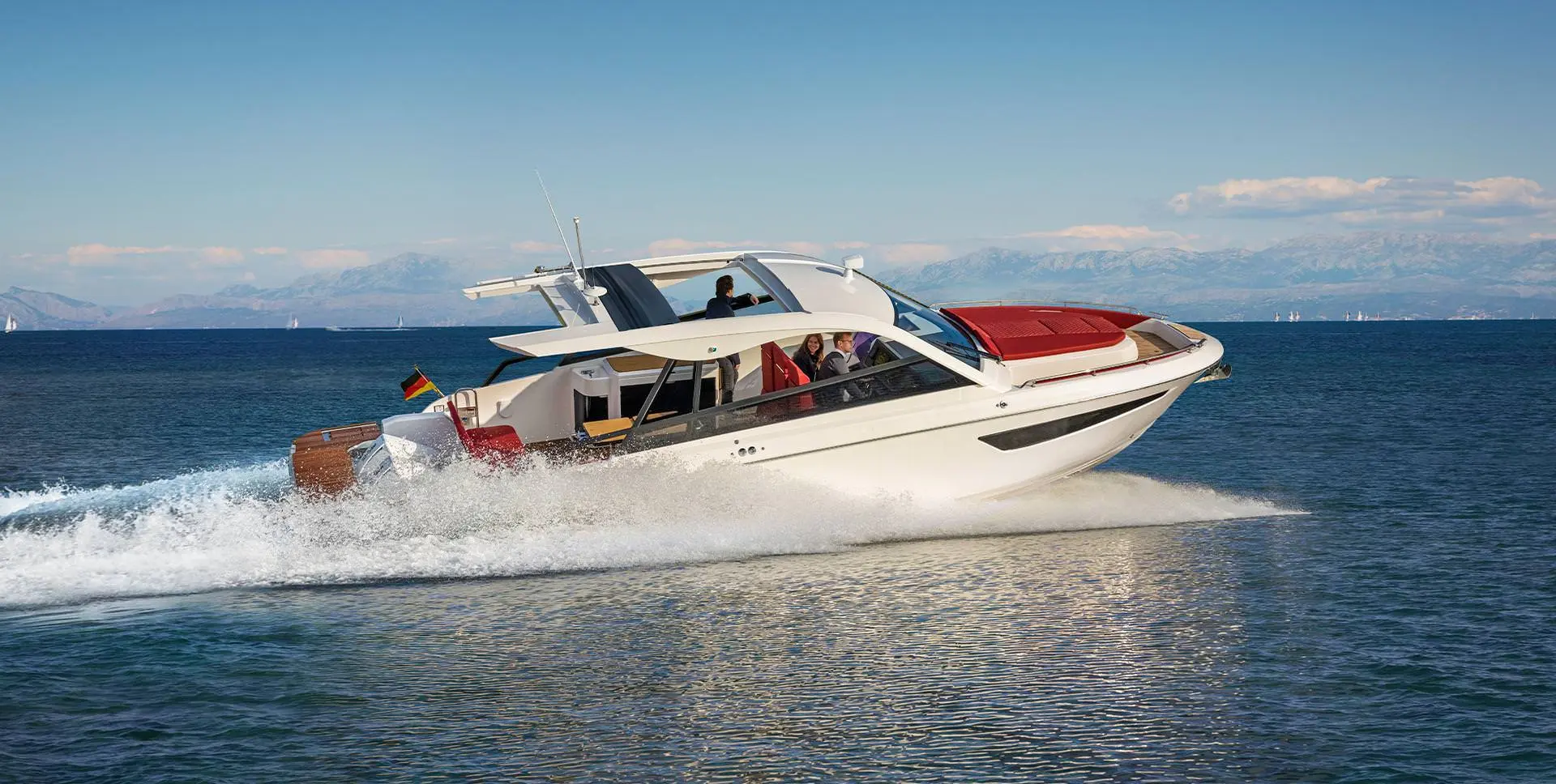 Bavaria VIDA 33