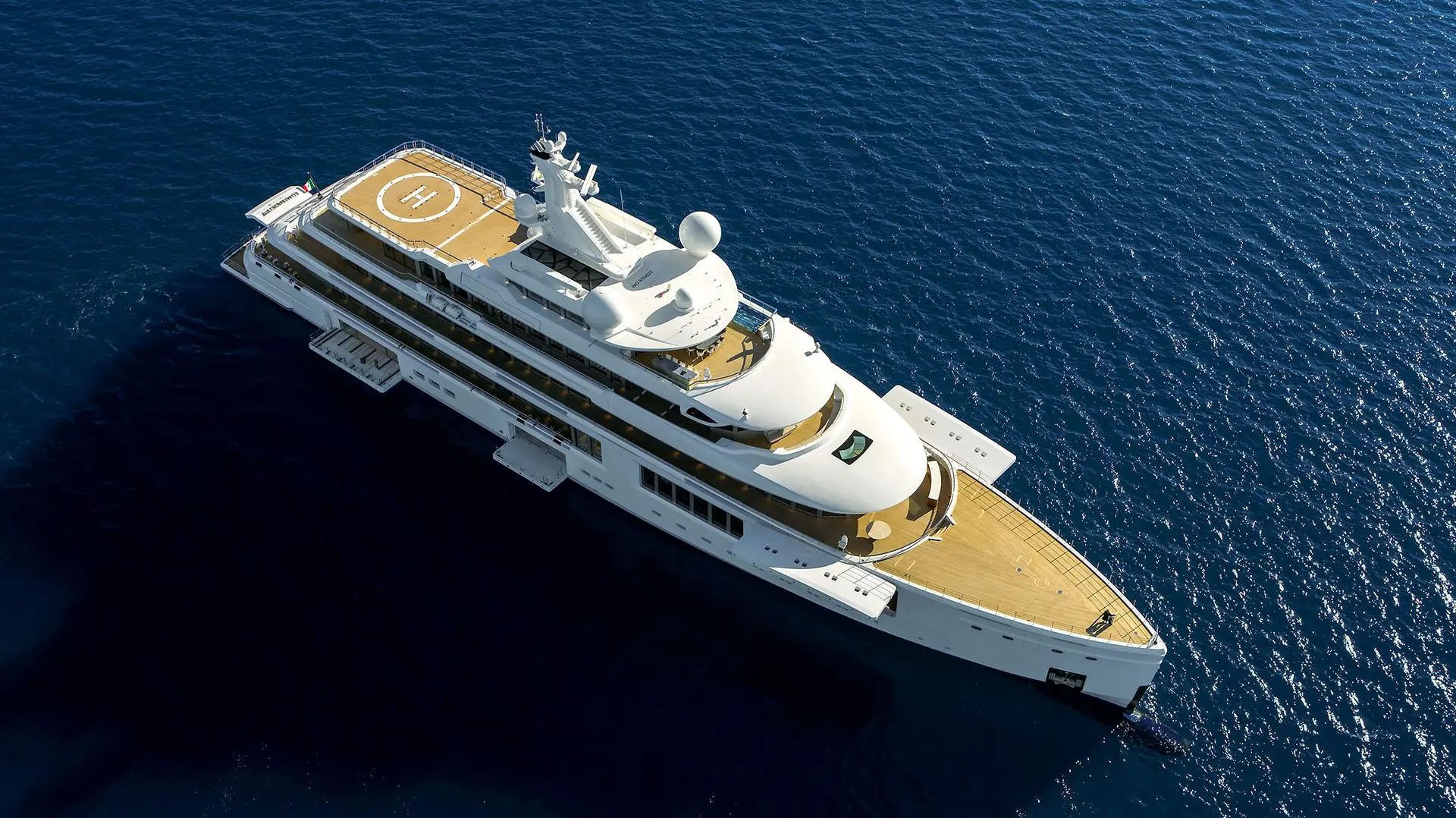 Benetti Giga FB272