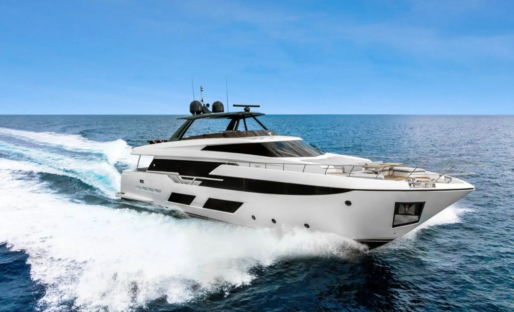 Ferretti  920 2000 
