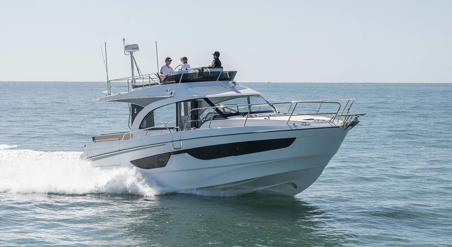 Beneteau Antares 11