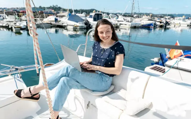 what does annual yacht maintenance cost for 30-50 ft