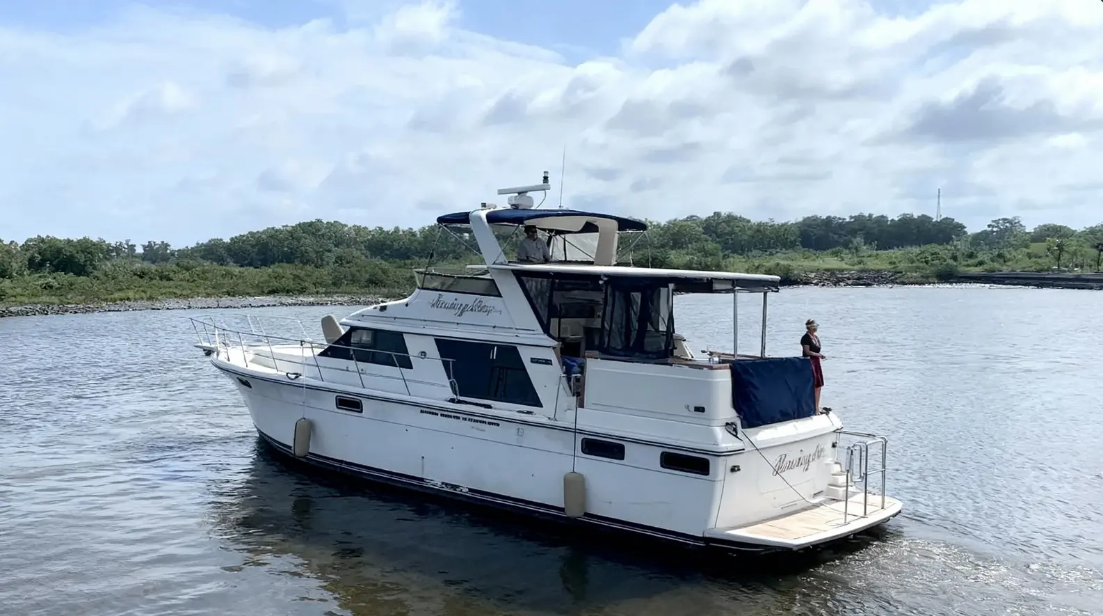 1986 Carver 42 Aft Cabin Motor Yacht