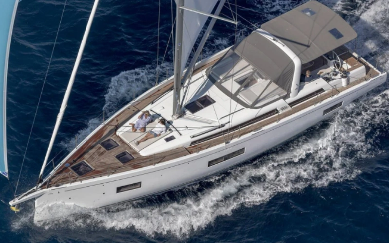 Beneteau Sailing vs Motor Yachts