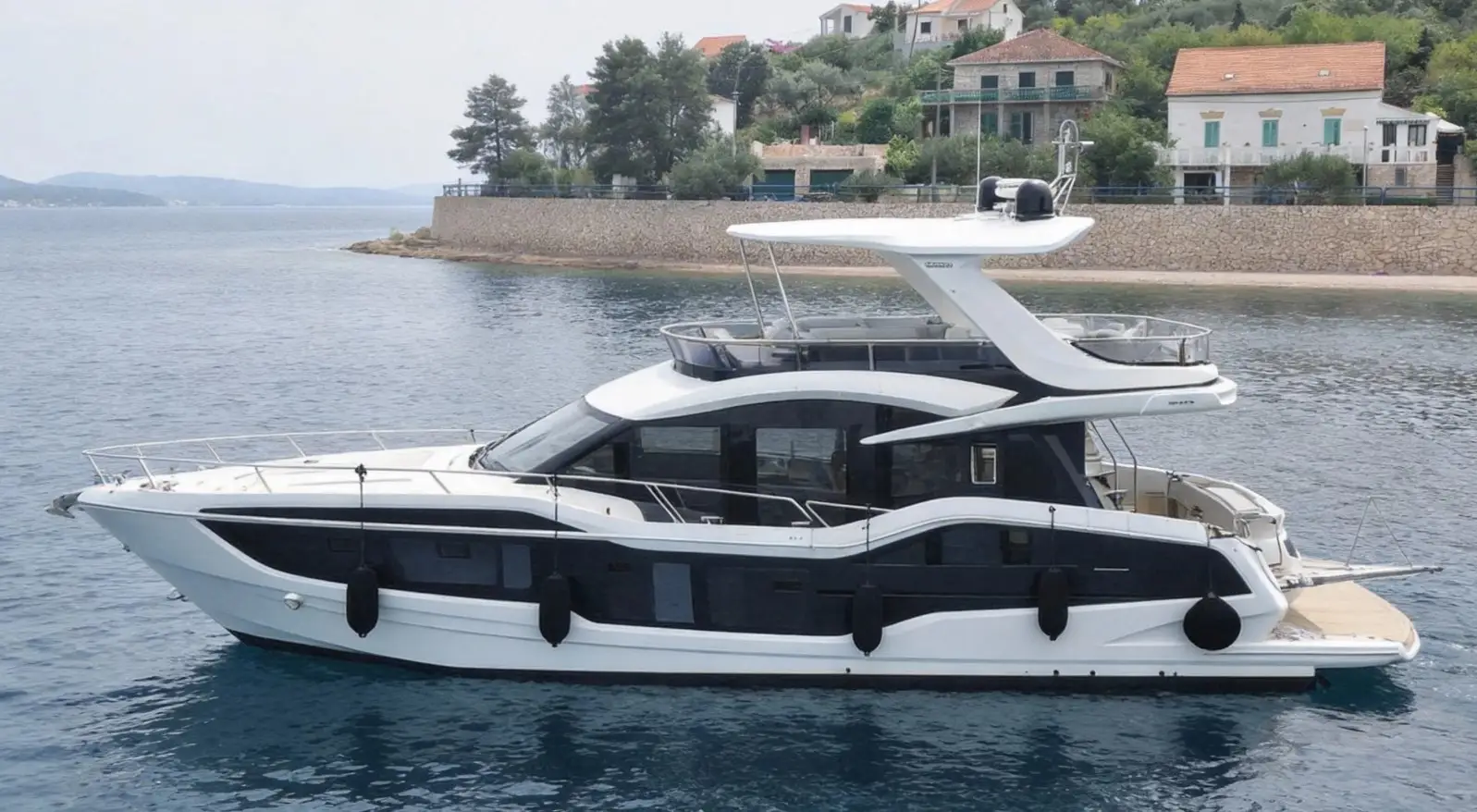 Galeon 560 Fly