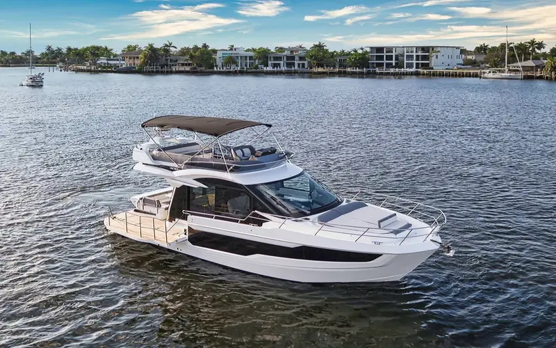 Stcw Certificate Requirements for Yacht Crew: Training, Scope & Compliance