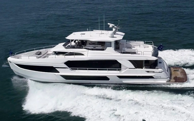Horizon vs Ocean Alexander Yachts