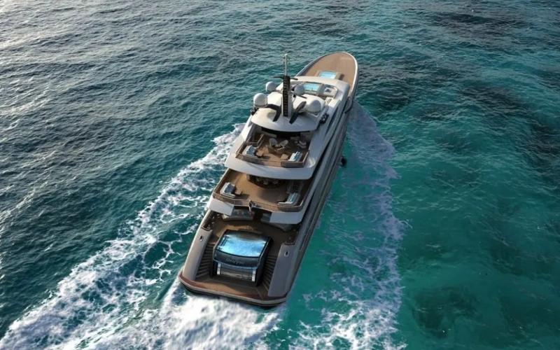 Fincantieri vs Lurssen yachts