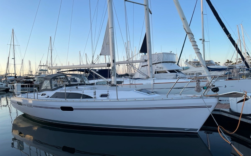 Chris Craft Yacht