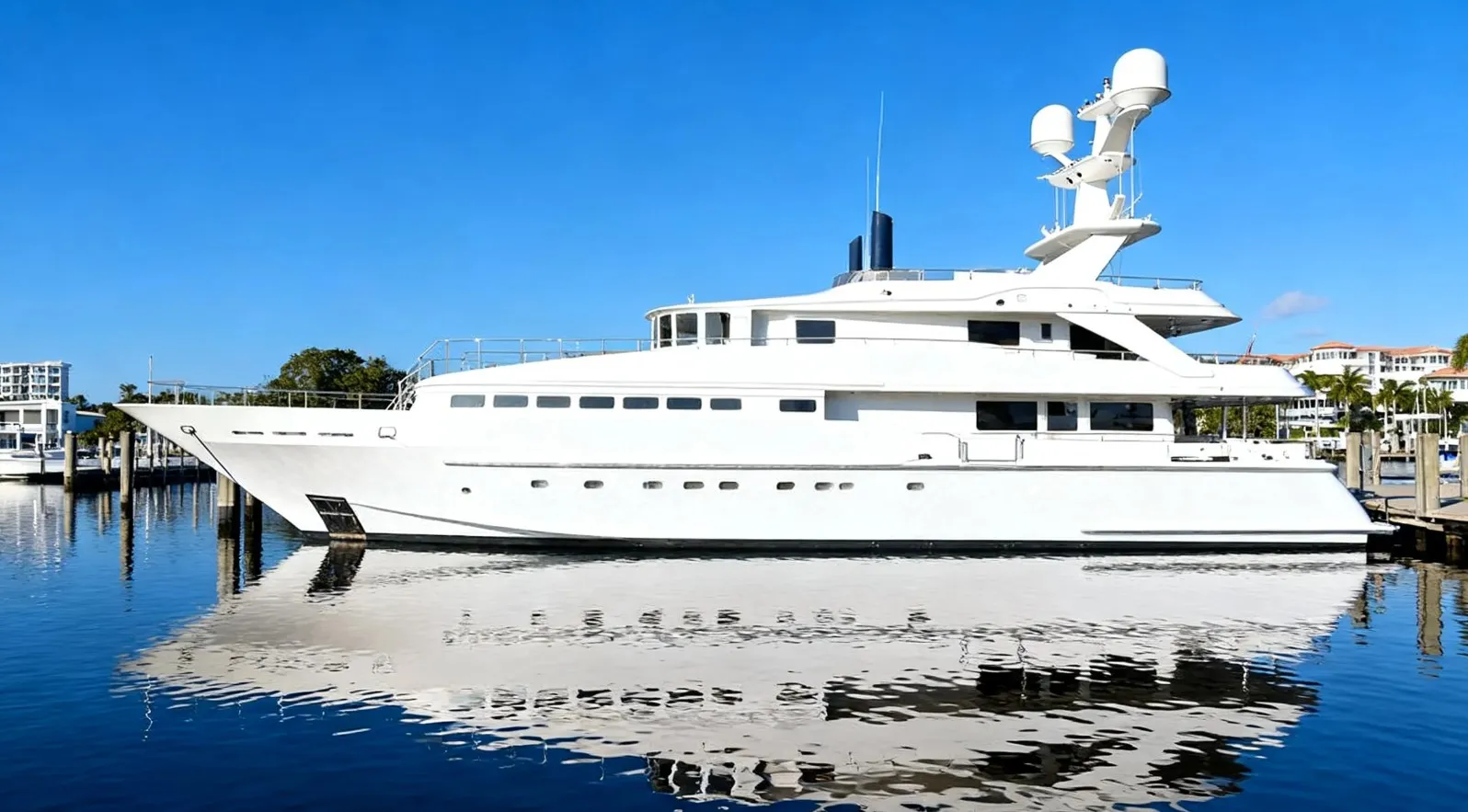Heesen 144