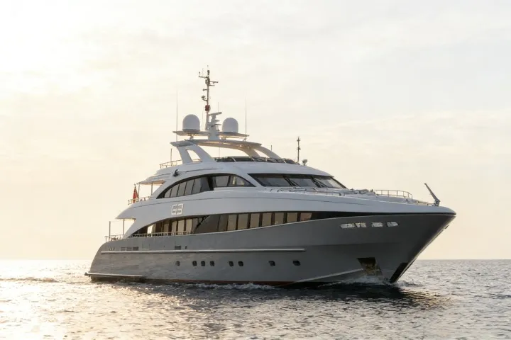 Heesen 4400 Aluminium