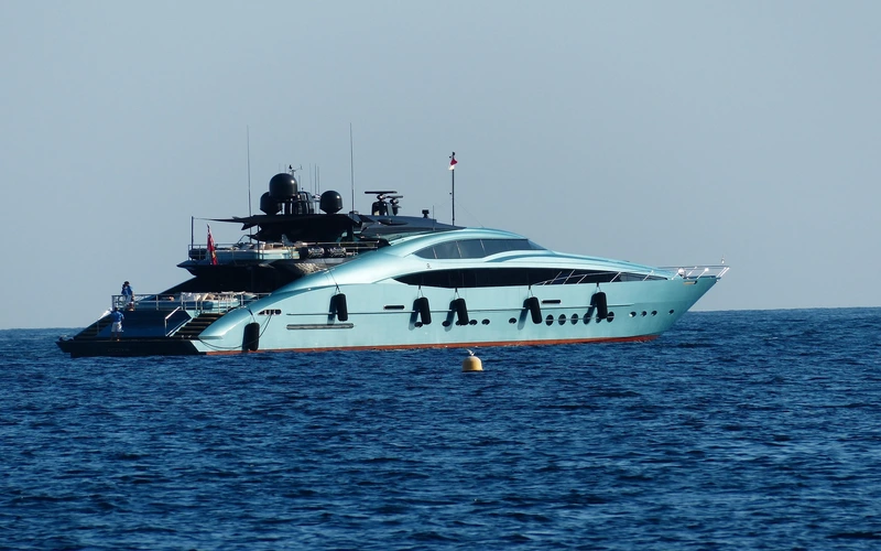 yacht