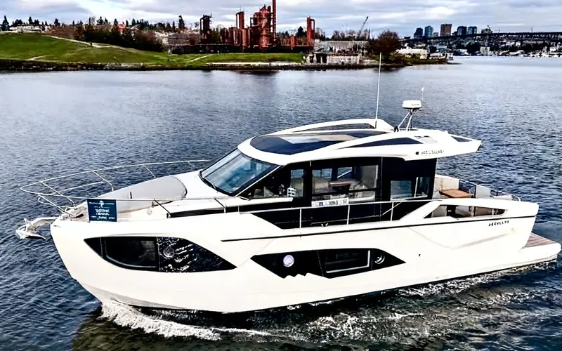 Power Yacht